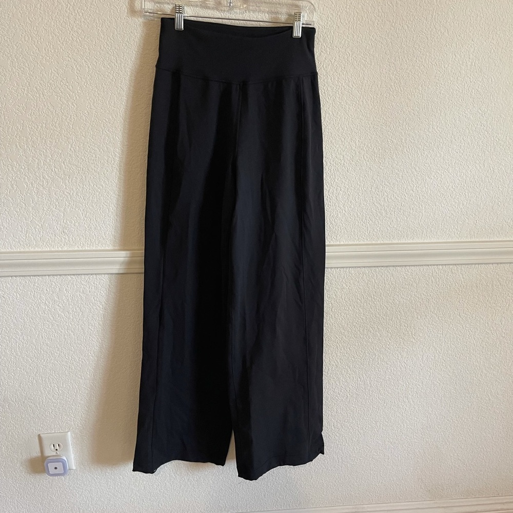 Lululemon wide leg pant